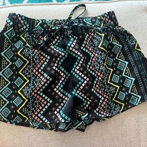 Geometric Patterned Girl's Shorts